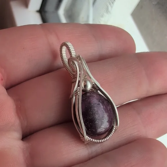 Star Ruby Silver Pendant - Picture 3 of 4